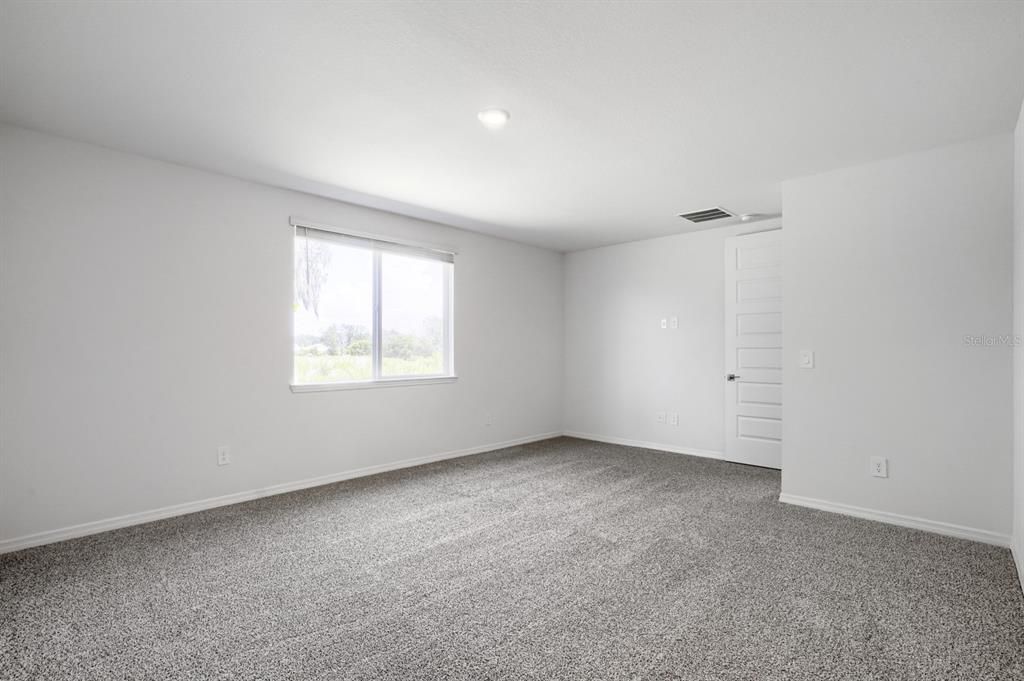 For Sale: $435,000 (4 beds, 3 baths, 2486 Square Feet)