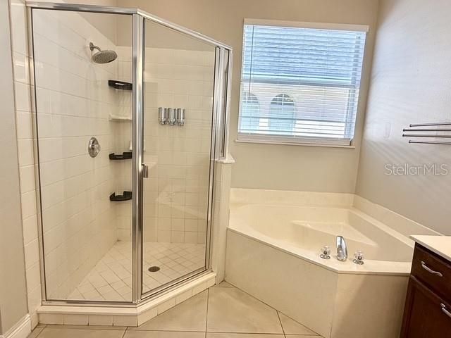 En Renta: $2,950 (4 camas, 3 baños, 2727 Pies cuadrados)