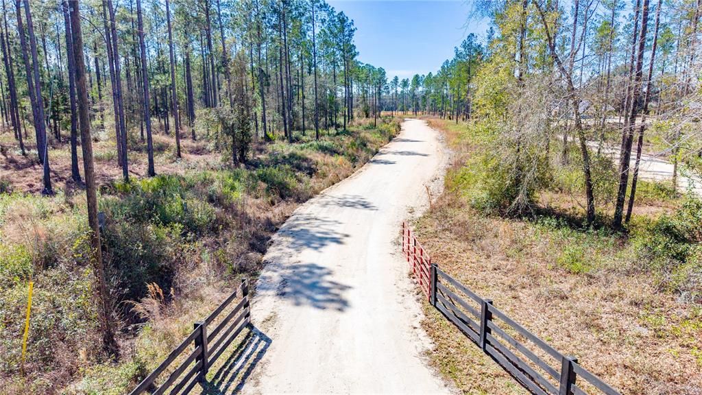 待售: $180,000 (10.01 acres)