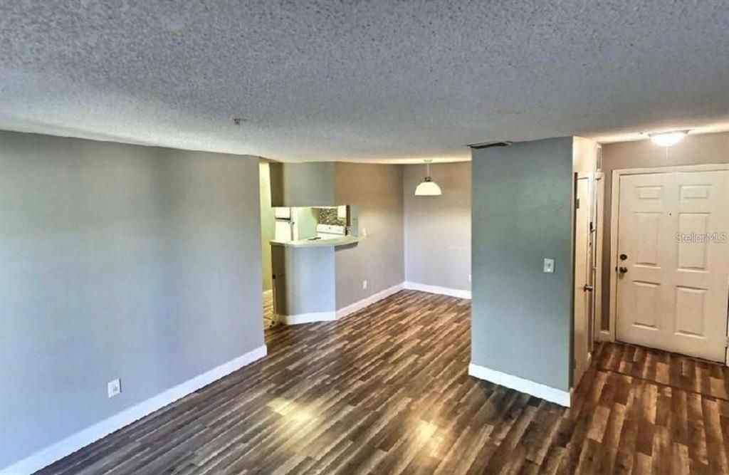 В аренду: $1,250 (1 спален, 1 ванн, 779 Квадратных фут)