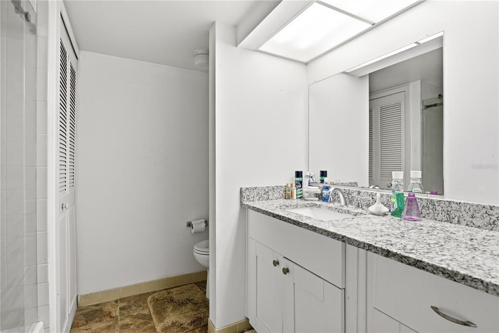 En Venta: $415,000 (2 camas, 2 baños, 1260 Pies cuadrados)