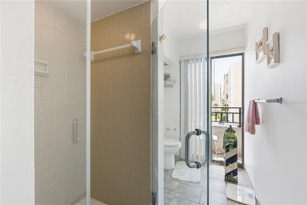 En Venta: $415,000 (2 camas, 2 baños, 1260 Pies cuadrados)