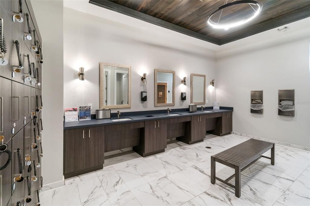 En Venta: $979,000 (3 camas, 2 baños, 2395 Pies cuadrados)