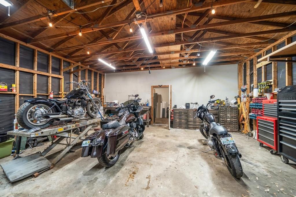 На продажу: $489,000 (5 спален, 2 ванн, 1980 Квадратных фут)