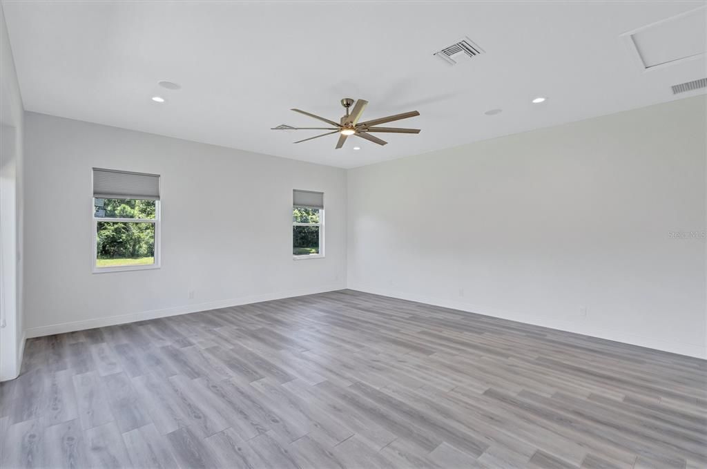 En Venta: $1,250,000 (4 camas, 4 baños, 5380 Pies cuadrados)