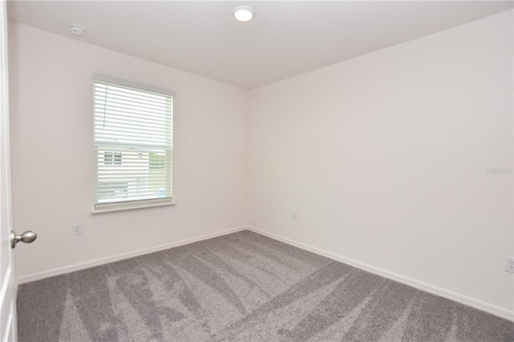 В аренду: $1,860 (3 спален, 2 ванн, 1694 Квадратных фут)