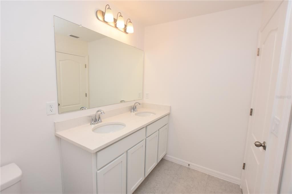 В аренду: $1,860 (3 спален, 2 ванн, 1694 Квадратных фут)