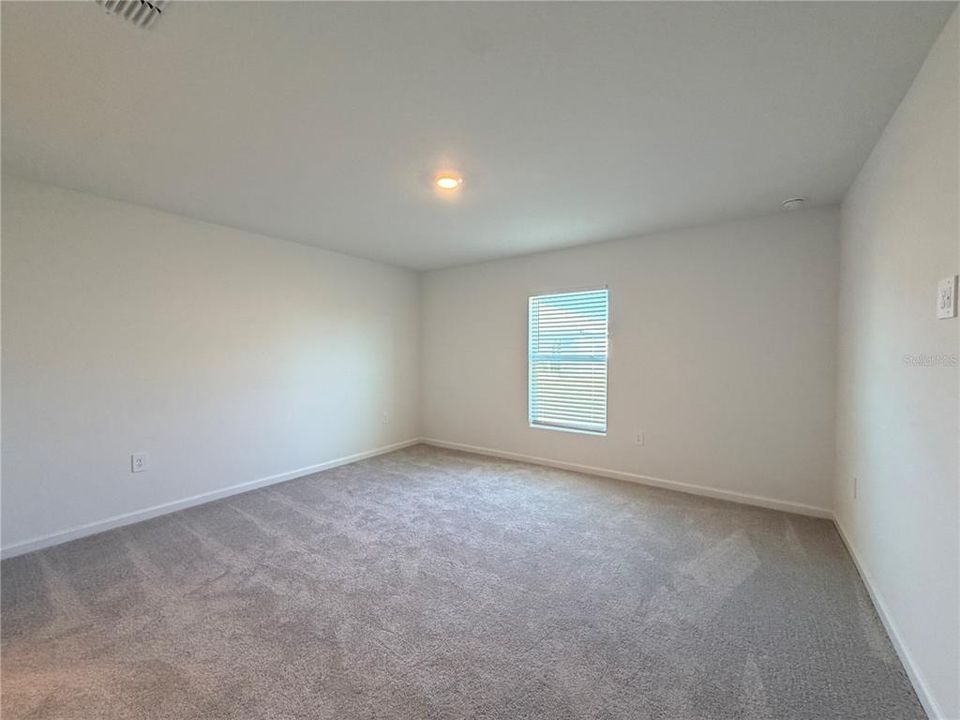 В аренду: $2,100 (4 спален, 3 ванн, 2174 Квадратных фут)