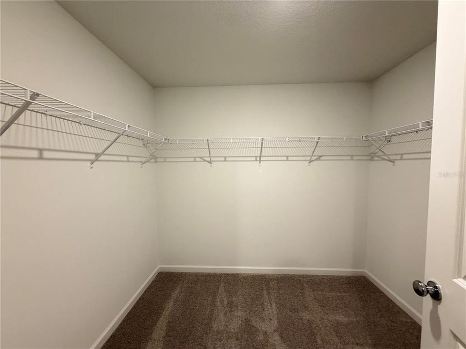 В аренду: $2,100 (4 спален, 3 ванн, 2174 Квадратных фут)