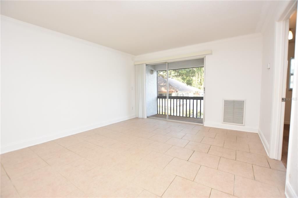 В аренду: $1,160 (2 спален, 1 ванн, 840 Квадратных фут)