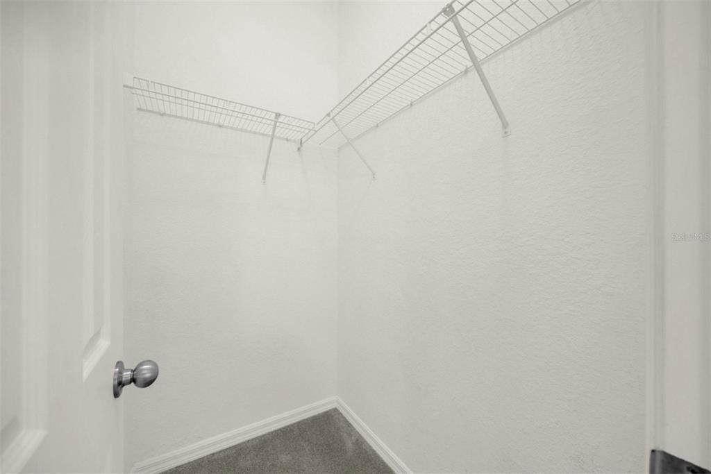 For Sale: $150,000 (2 beds, 2 baths, 1034 Square Feet)