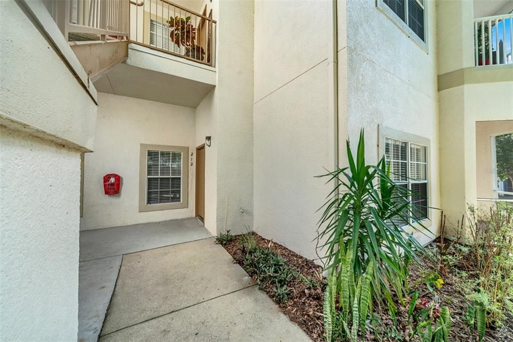 For Sale: $150,000 (2 beds, 2 baths, 1034 Square Feet)