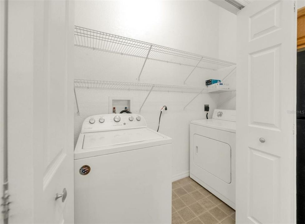For Sale: $150,000 (2 beds, 2 baths, 1034 Square Feet)
