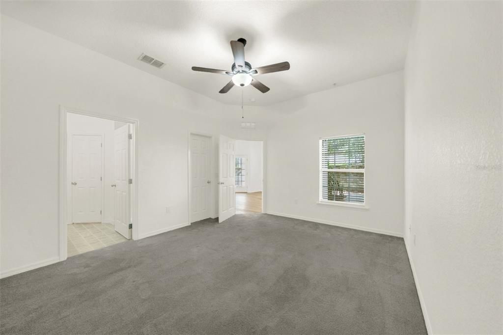 For Sale: $150,000 (2 beds, 2 baths, 1034 Square Feet)