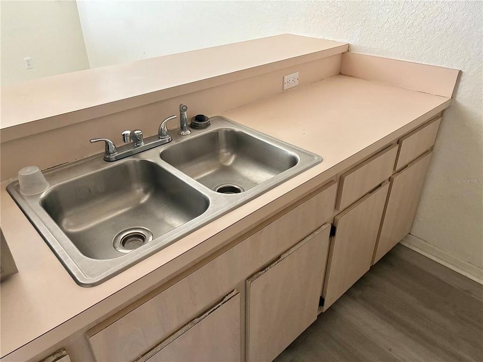 В аренду: $1,499 (2 спален, 2 ванн, 970 Квадратных фут)