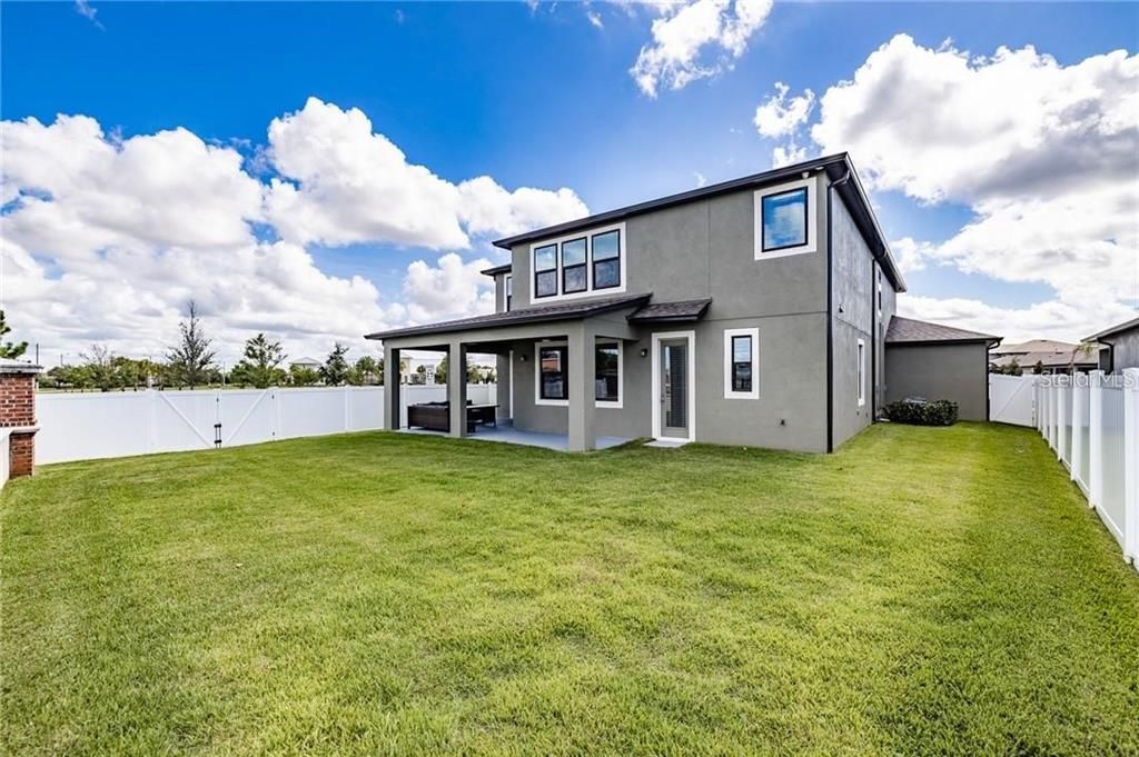 En Venta: $579,000 (5 camas, 3 baños, 3568 Pies cuadrados)