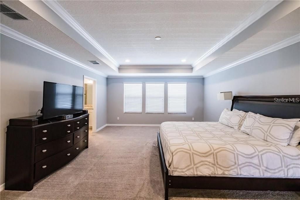En Venta: $579,000 (5 camas, 3 baños, 3568 Pies cuadrados)
