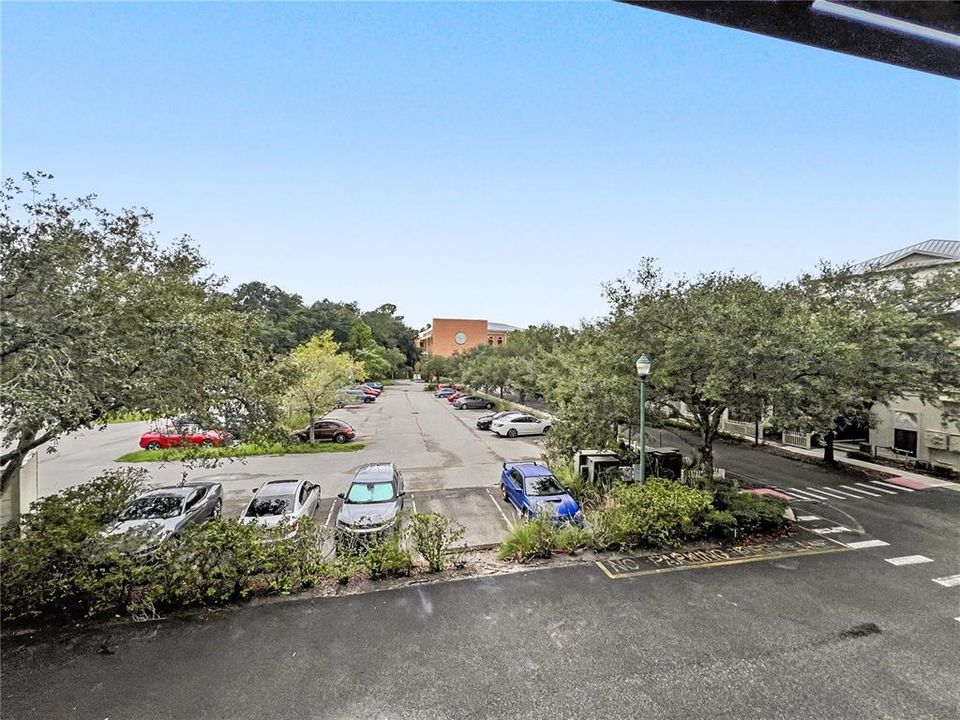 Active With Contract: $750,000 (3 beds, 2 baths, 1943 Square Feet)
