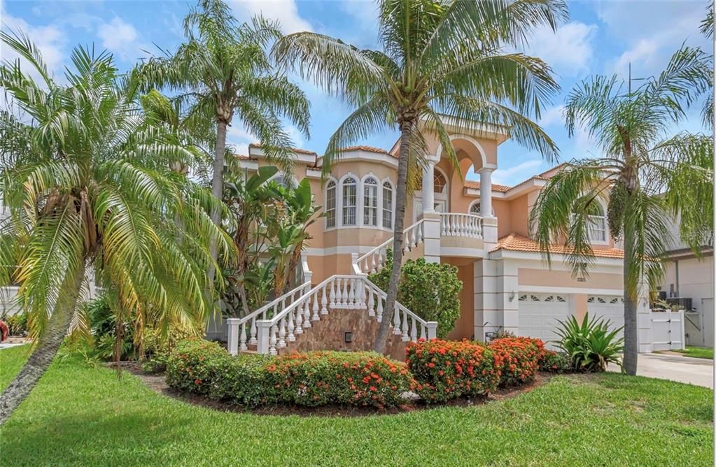 На продажу: $1,549,000 (5 спален, 3 ванн, 4134 Квадратных фут)