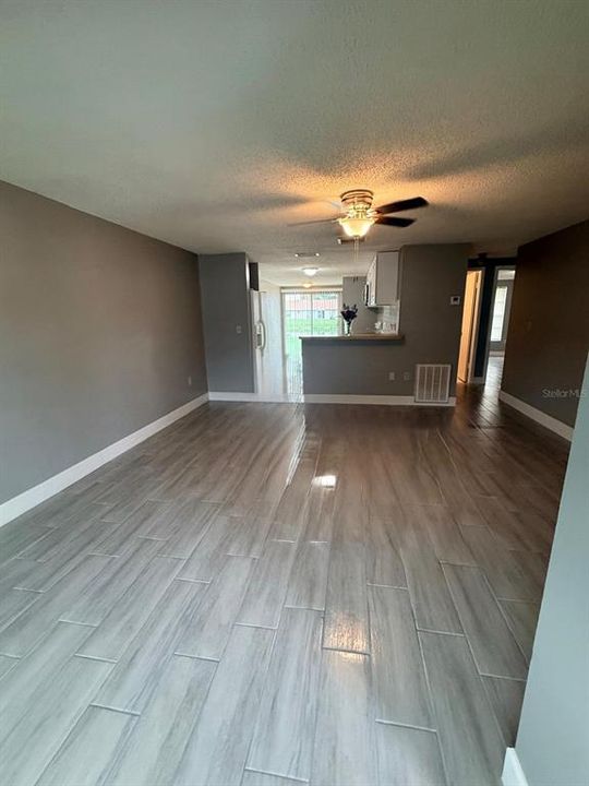 En Venta: $185,000 (2 camas, 2 baños, 1032 Pies cuadrados)