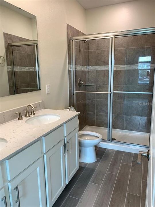 En Venta: $300,000 (3 camas, 2 baños, 1296 Pies cuadrados)