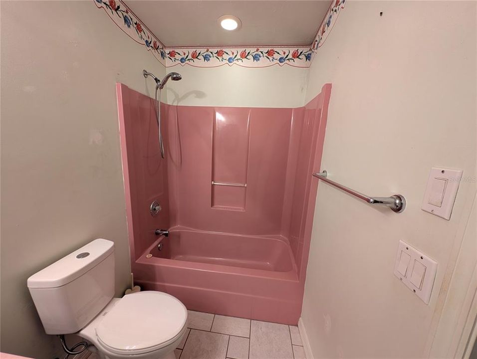 На продажу: $225,000 (3 спален, 2 ванн, 1344 Квадратных фут)
