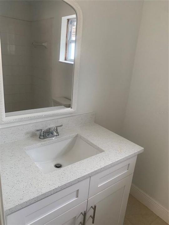 На продажу: $379,999 (3 спален, 2 ванн, 1248 Квадратных фут)