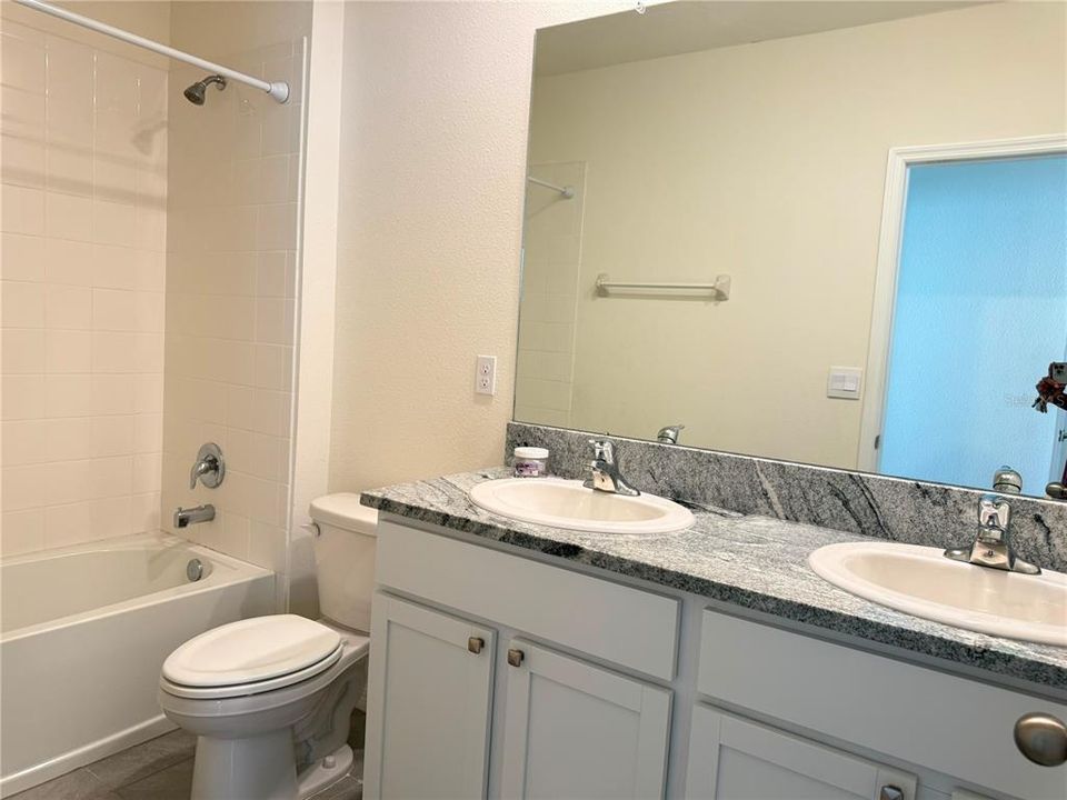 В аренду: $2,695 (4 спален, 2 ванн, 2260 Квадратных фут)