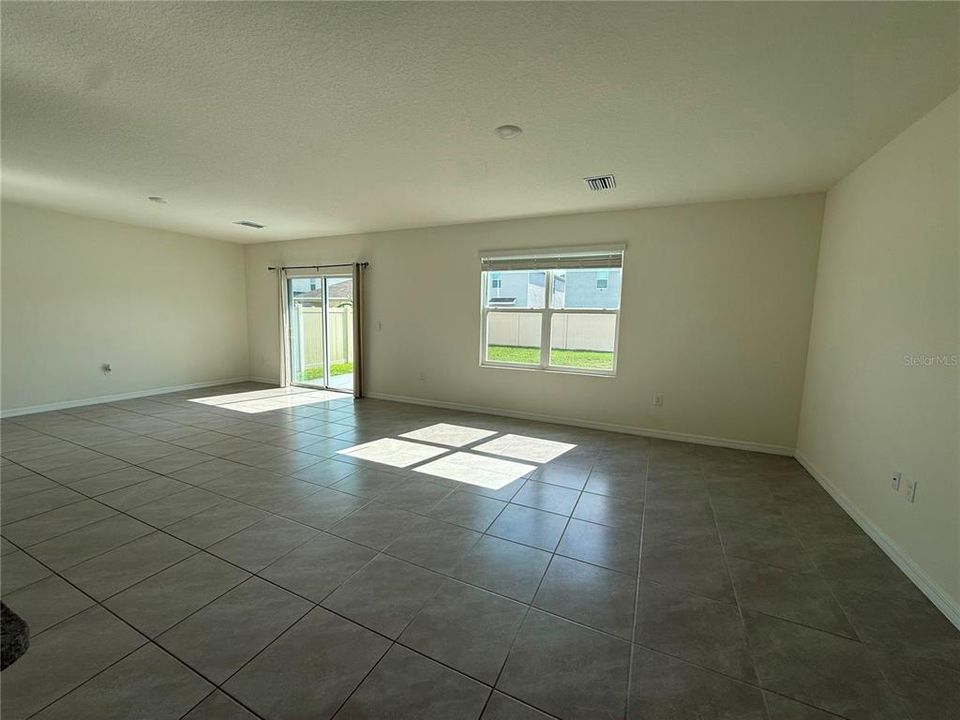 В аренду: $2,695 (4 спален, 2 ванн, 2260 Квадратных фут)