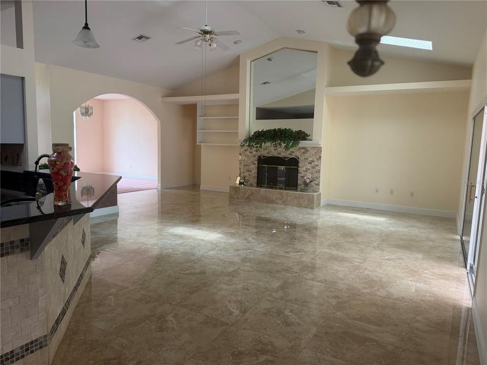 На продажу: $829,999 (4 спален, 3 ванн, 2998 Квадратных фут)