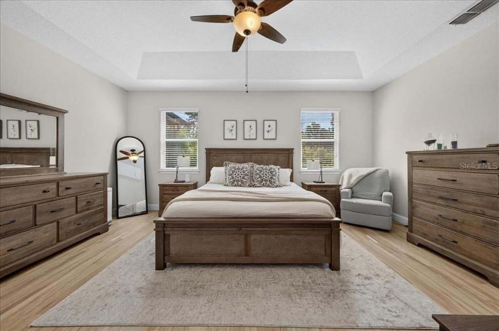 En Venta: $384,900 (3 camas, 2 baños, 2038 Pies cuadrados)