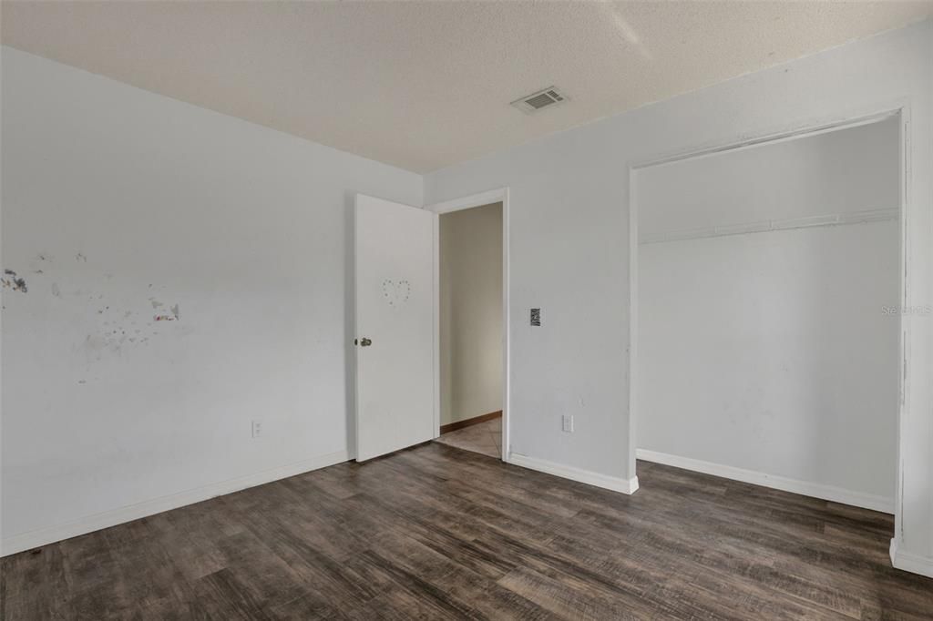 На продажу: $399,995 (3 спален, 2 ванн, 1648 Квадратных фут)