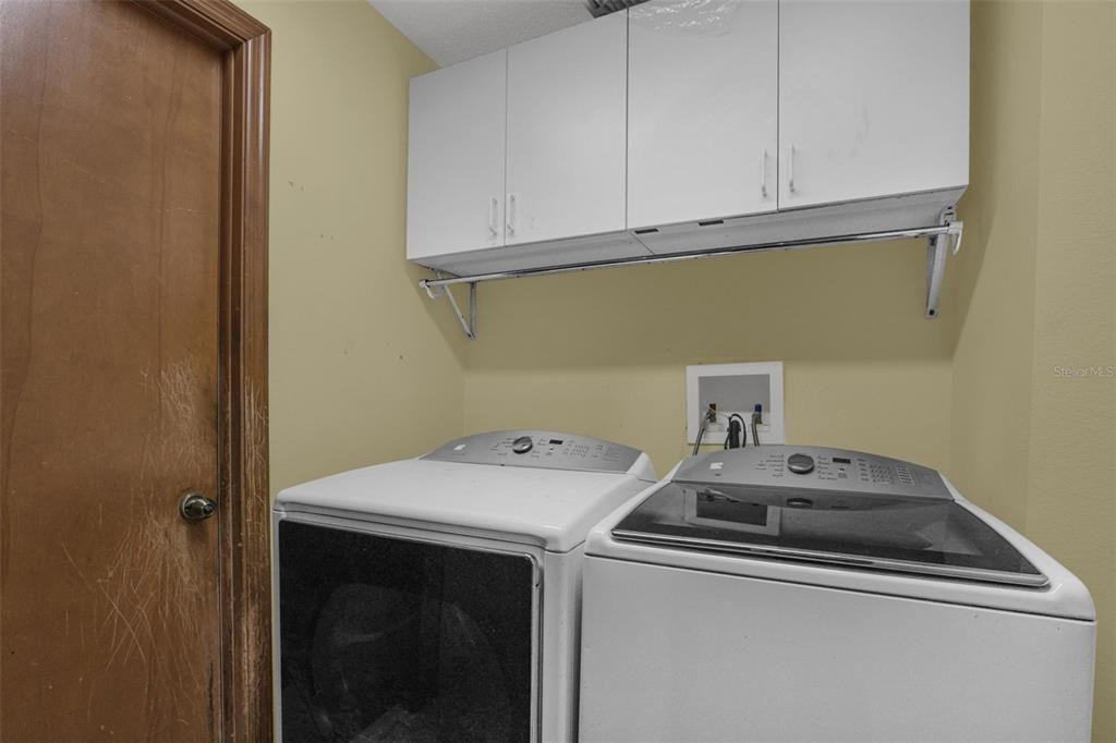 На продажу: $399,995 (3 спален, 2 ванн, 1648 Квадратных фут)