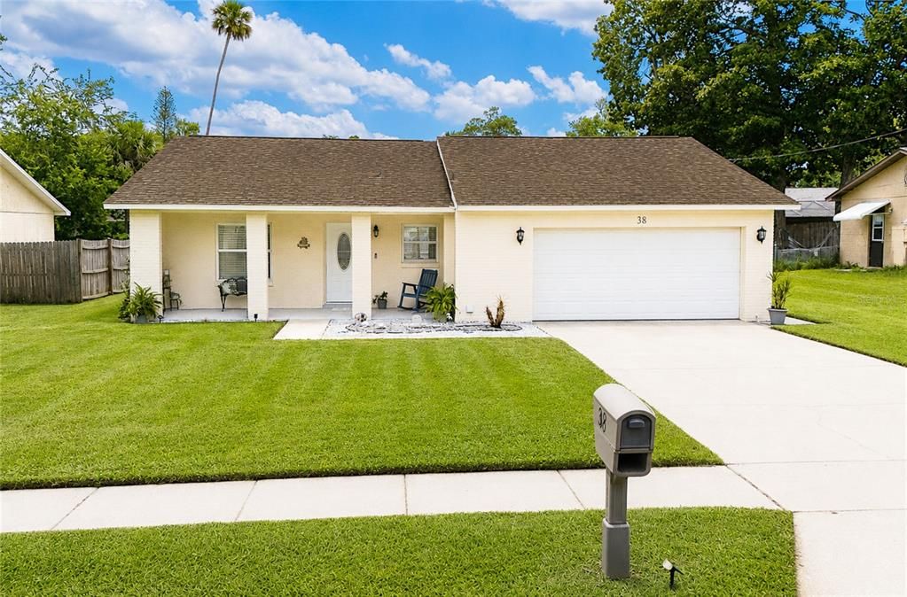 En Venta: $324,000 (3 camas, 2 baños, 1144 Pies cuadrados)