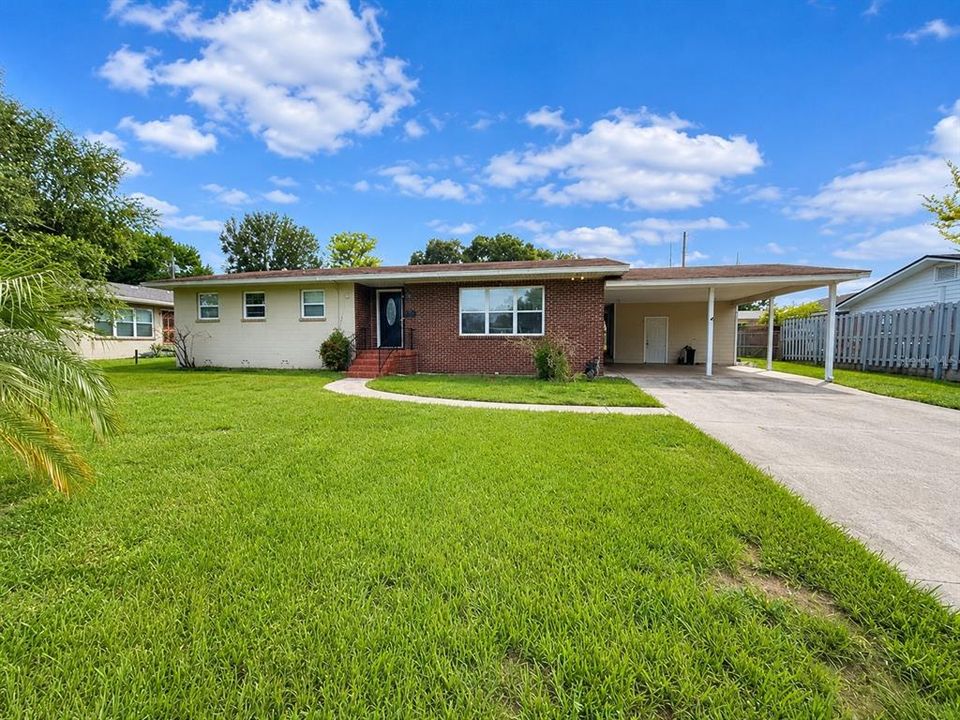 En Venta: $275,000 (3 camas, 2 baños, 1366 Pies cuadrados)