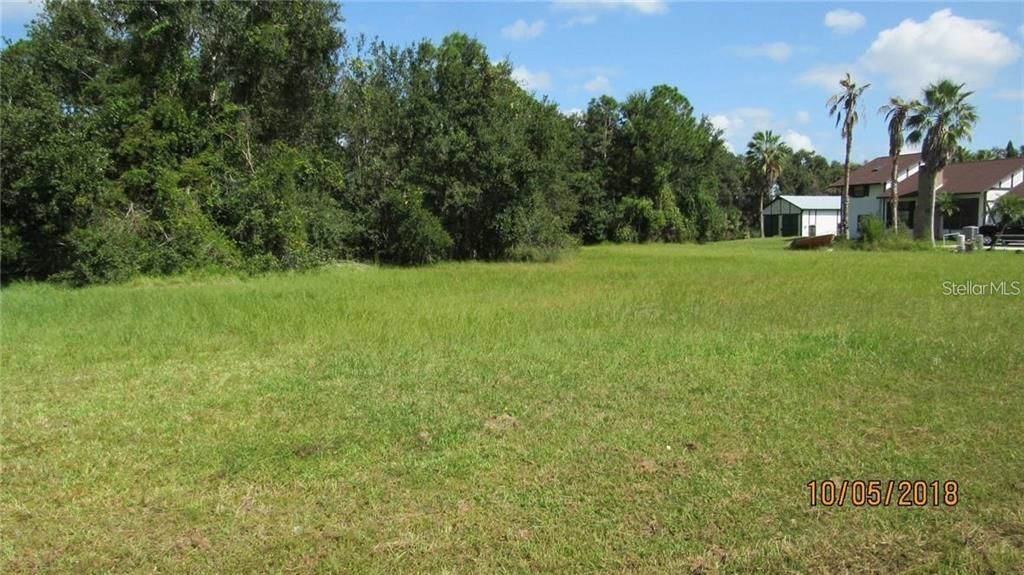 На продажу: $165,000 (1.02 acres)
