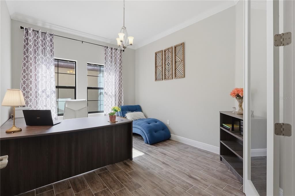 For Sale: $1,059,000 (5 beds, 4 baths, 4218 Square Feet)