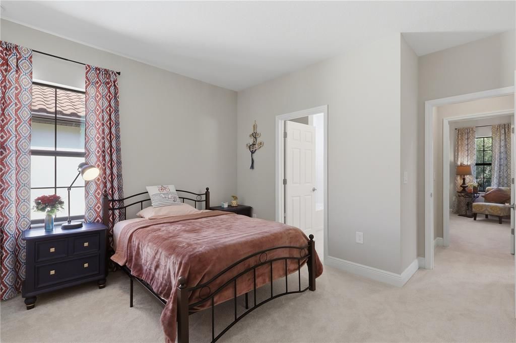 For Sale: $1,059,000 (5 beds, 4 baths, 4218 Square Feet)