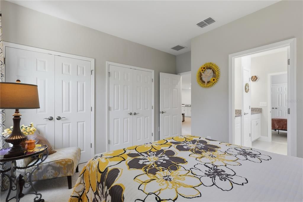 For Sale: $1,059,000 (5 beds, 4 baths, 4218 Square Feet)