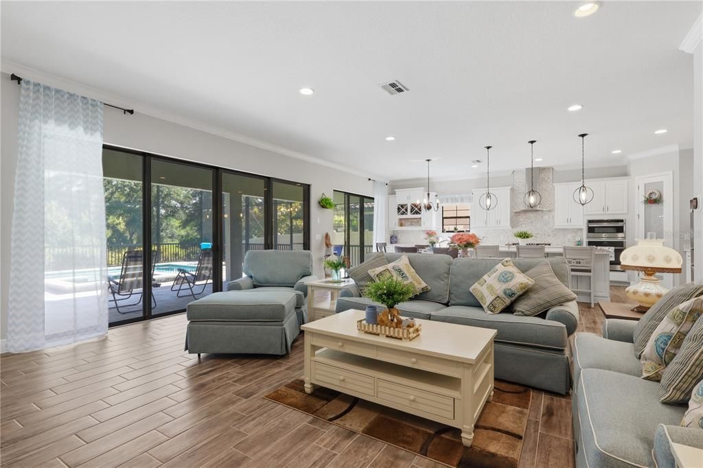 For Sale: $1,059,000 (5 beds, 4 baths, 4218 Square Feet)