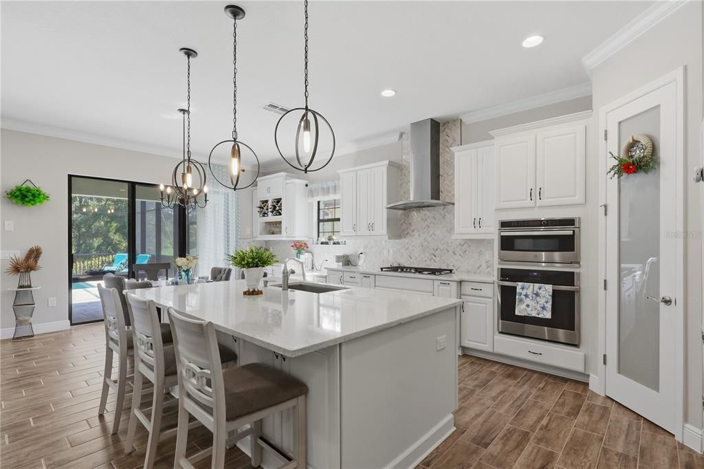 For Sale: $1,059,000 (5 beds, 4 baths, 4218 Square Feet)