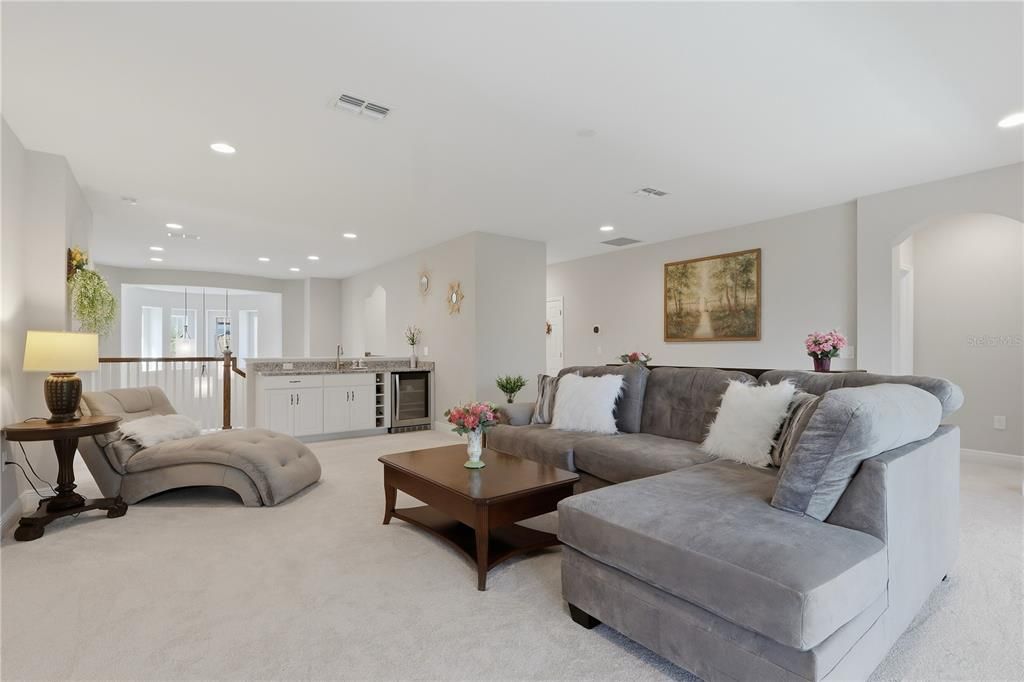 For Sale: $1,059,000 (5 beds, 4 baths, 4218 Square Feet)