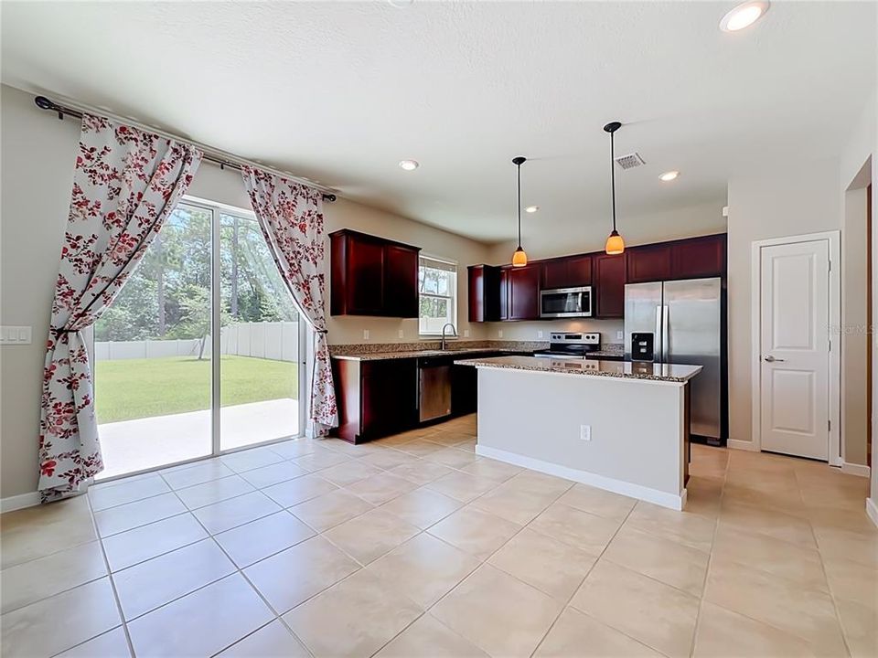 For Sale: $635,000 (4 beds, 2 baths, 2397 Square Feet)