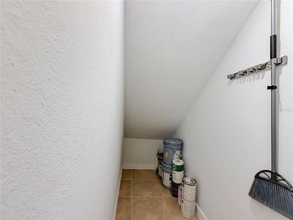 For Sale: $635,000 (4 beds, 2 baths, 2397 Square Feet)