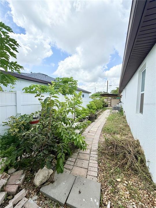 В аренду: $2,900 (3 спален, 2 ванн, 1624 Квадратных фут)
