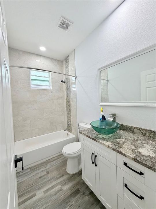 В аренду: $2,900 (3 спален, 2 ванн, 1624 Квадратных фут)