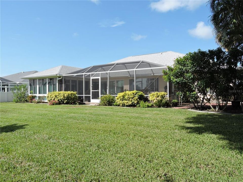 For Sale: $389,500 (3 beds, 2 baths, 2515 Square Feet)