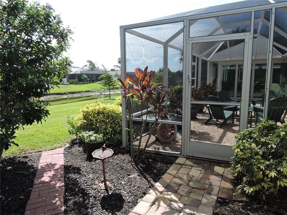For Sale: $389,500 (3 beds, 2 baths, 2515 Square Feet)