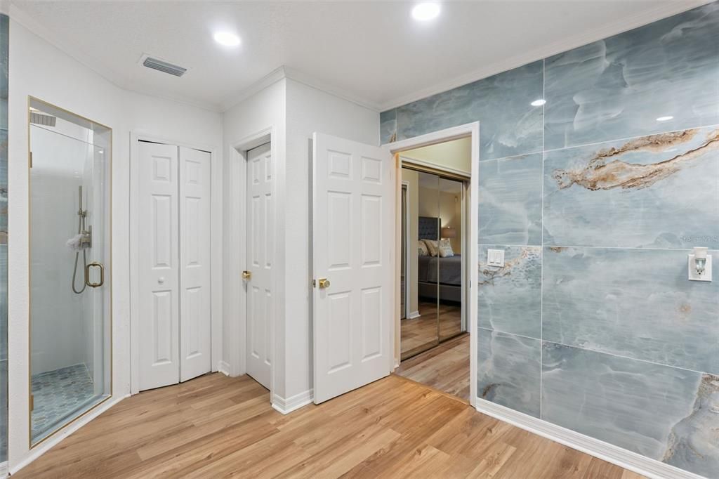 En Venta: $849,900 (4 camas, 3 baños, 2816 Pies cuadrados)