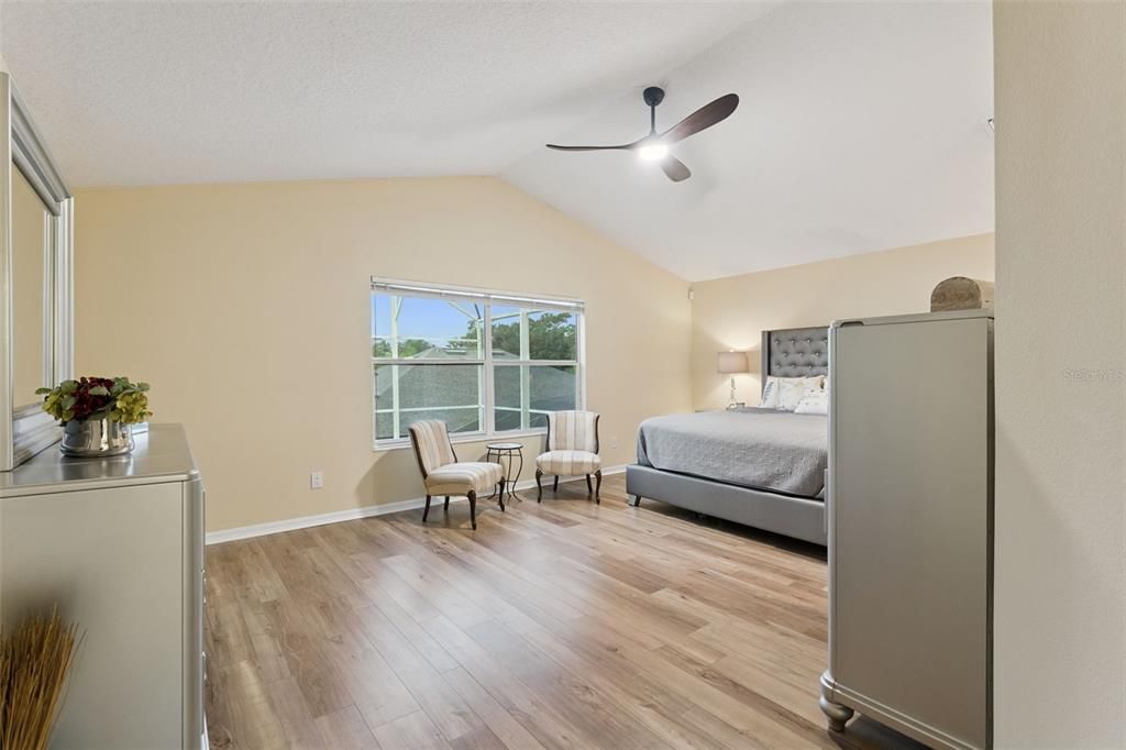 En Venta: $849,900 (4 camas, 3 baños, 2816 Pies cuadrados)